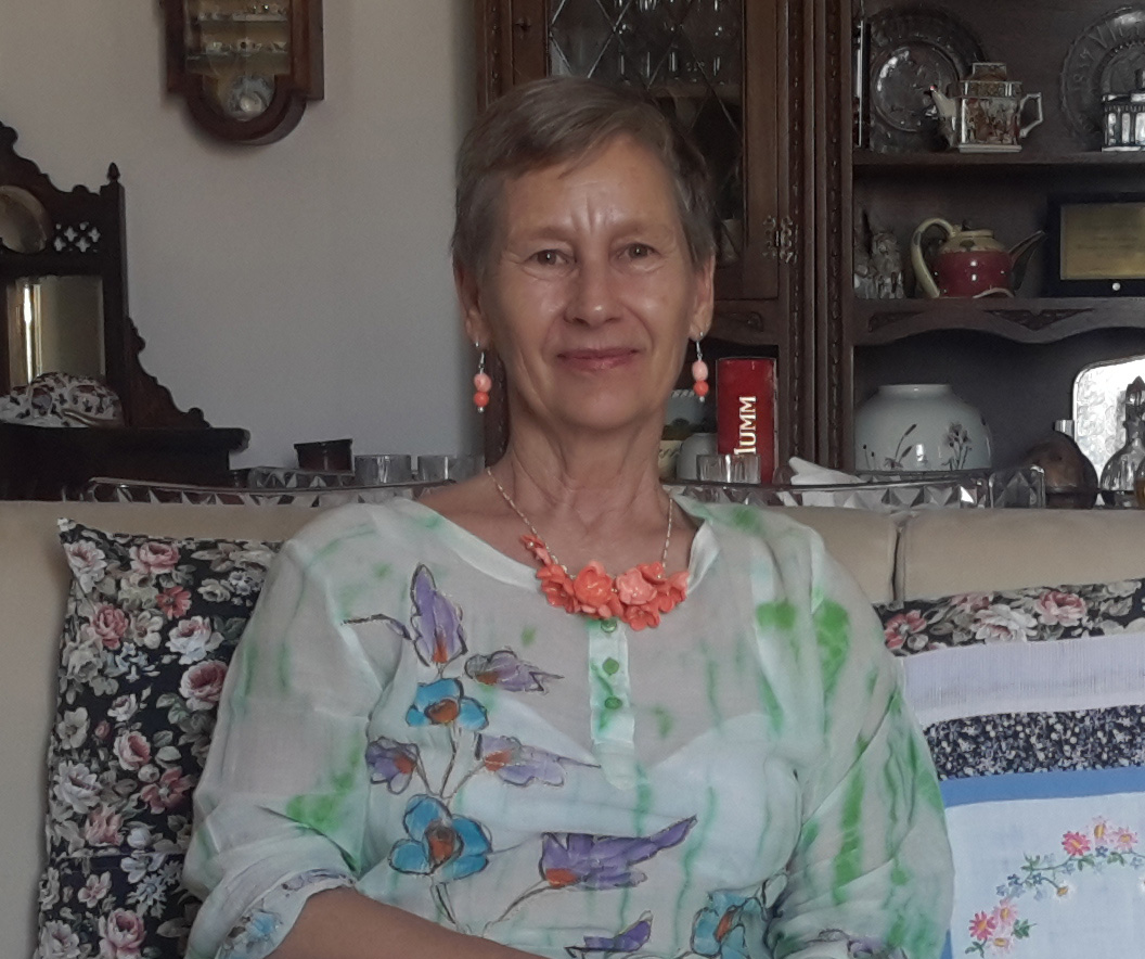 meet the author_3